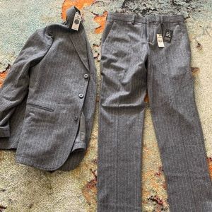 COPY - Men’s BRAND NEW EXPRESS Suit sz 36S, 28x30 Pants